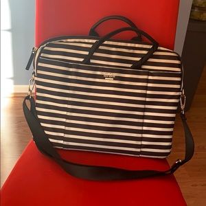 KATE SPADE Black and white laptop case